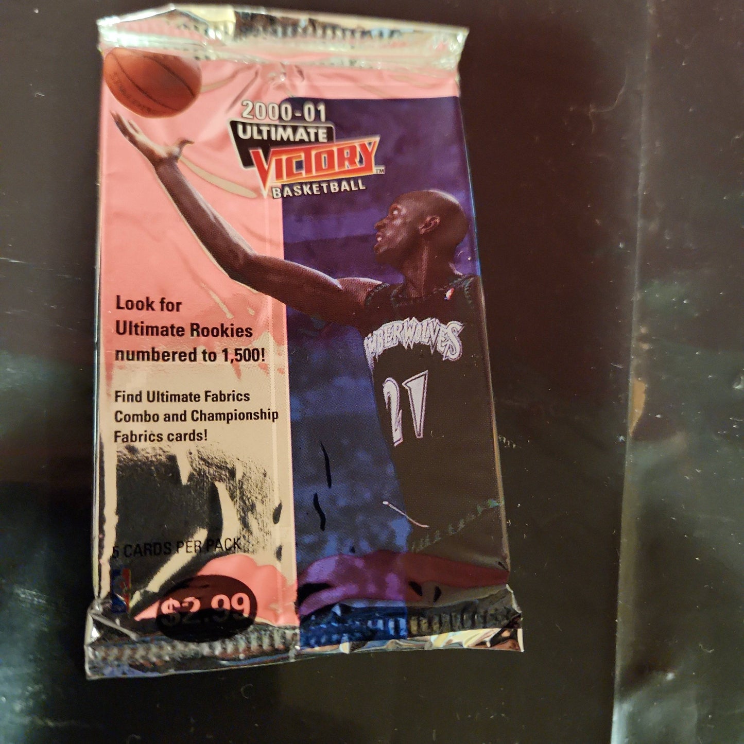 2000-01 ULTIMATE VICTORY BASKETBALL CARD PACK -KOBE BRYANT INSERT AUTOS? NBA Cards - House of Cars Virginia