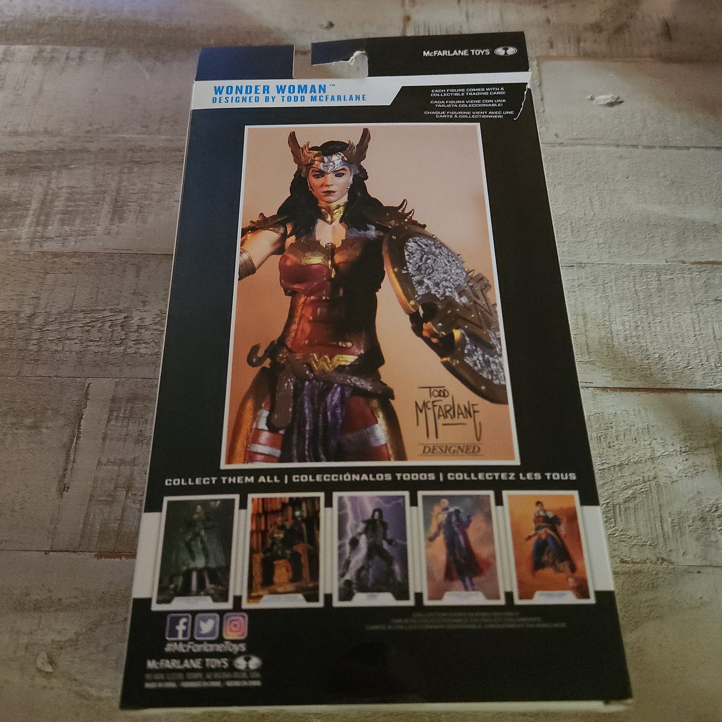(.) DC Multiverse Toys Wonder Woman Action Figure Gold Label Collection - McFarlane - House of Cars Virginia