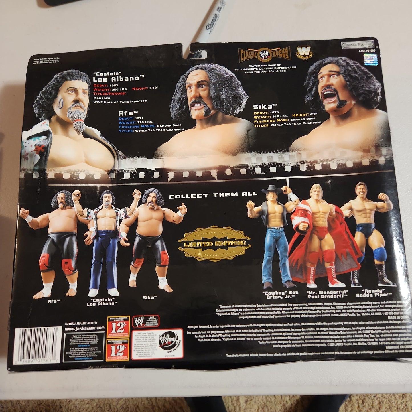 WWE Classic Super Stars Captain Lou Albana & Wild Samoans NIP E4 - House of Cars Virginia