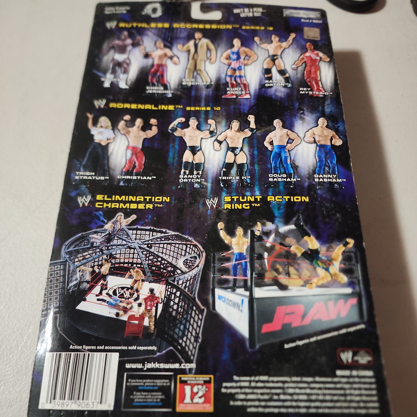 2004 - JAKKS PACIFIC - WWE - RUTHLESS AGGRESSION - REY MYSTERIO - NEW #38 - House of Cars Virginia