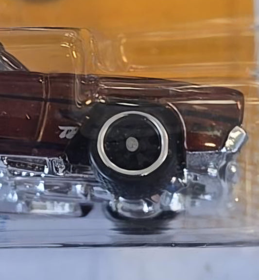 2012 Hot Wheels Dodge Super Bee Super Treasure Hunt tampo misalignment close-up