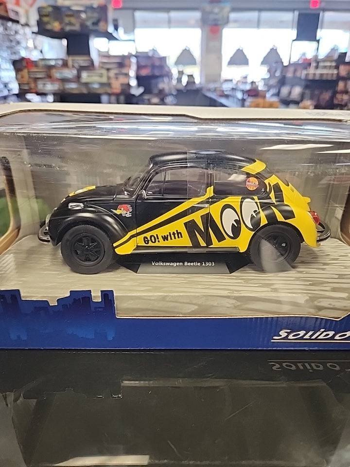 SOLIDO 1974 VW VOLKSWAGEN BEETLE 1303 1/18 DIECAST MODEL MOONEYES BLACK S1800519 - House of Cars Virginia