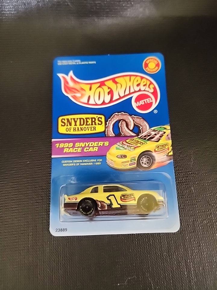1999 Hot Wheels Snyder's Of Hanover Race Car Special Edition - House of Cars Virginia