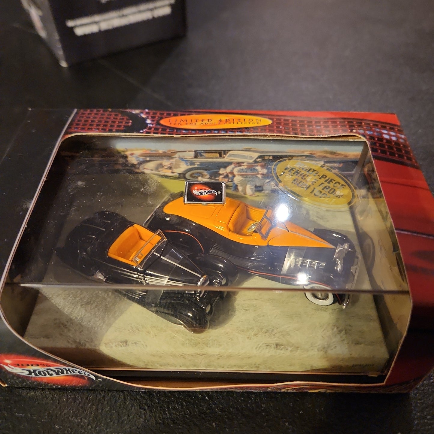 /64 Hot Wheels Classic Bodies Bugatti Type 57C & Duesenberg 57267 w/Case Box - House of Cars Virginia