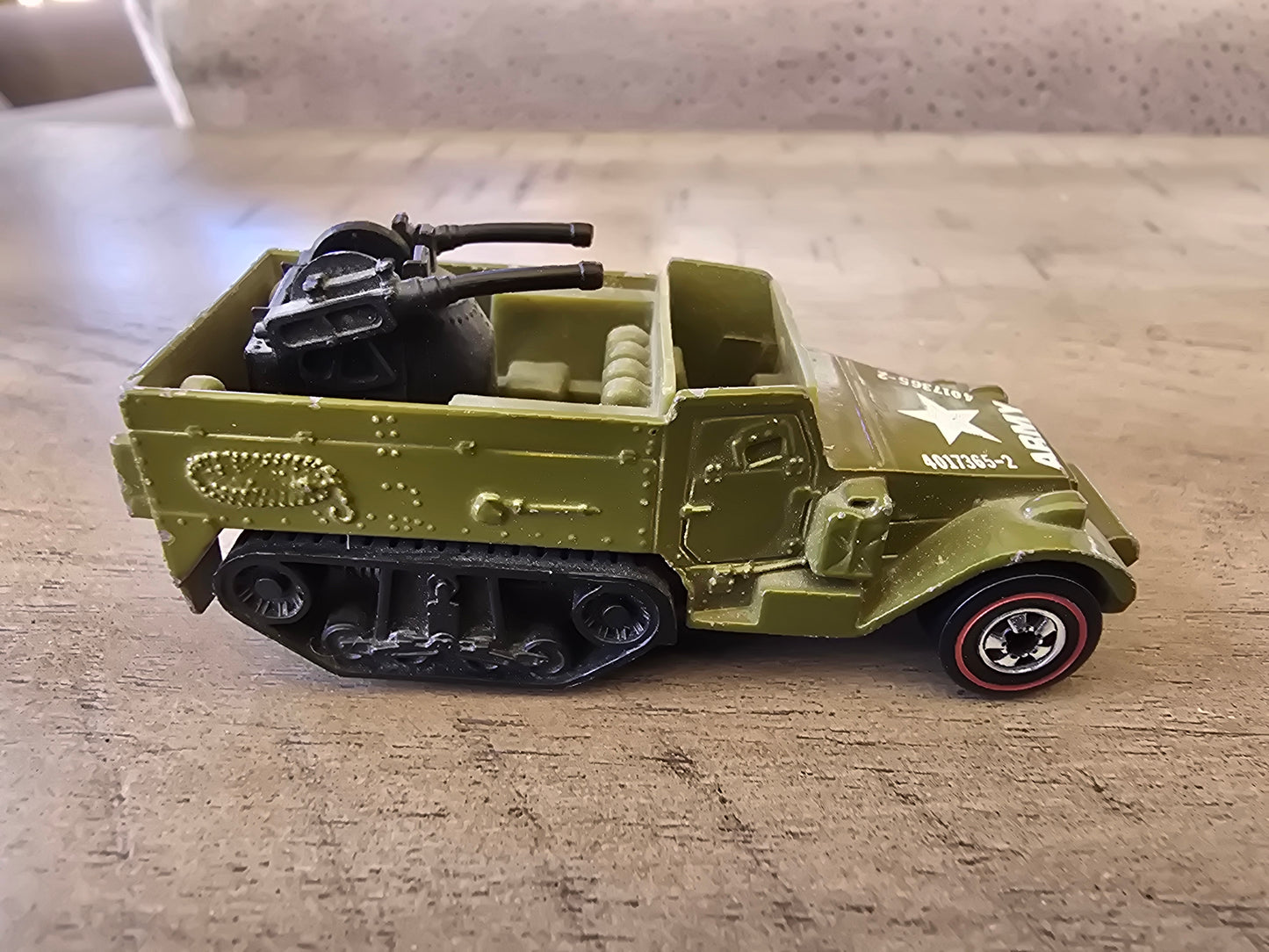 Hot Wheels Redline 1974 Gun Bucket olive drab shiny version - House of Cars Virginia