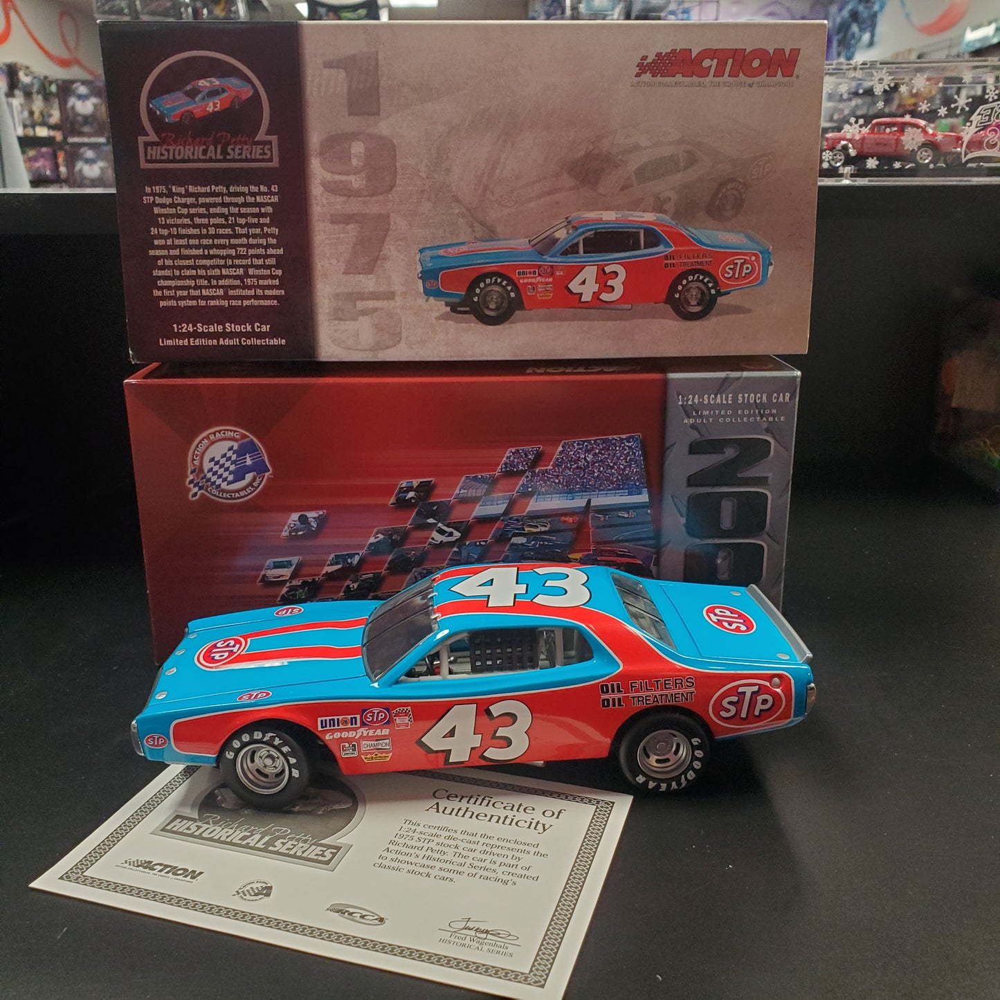 Action Racing 1975 Charger Richard Petty #43 STP / 1975 Winston Cup Champion - House of Cars Virginia