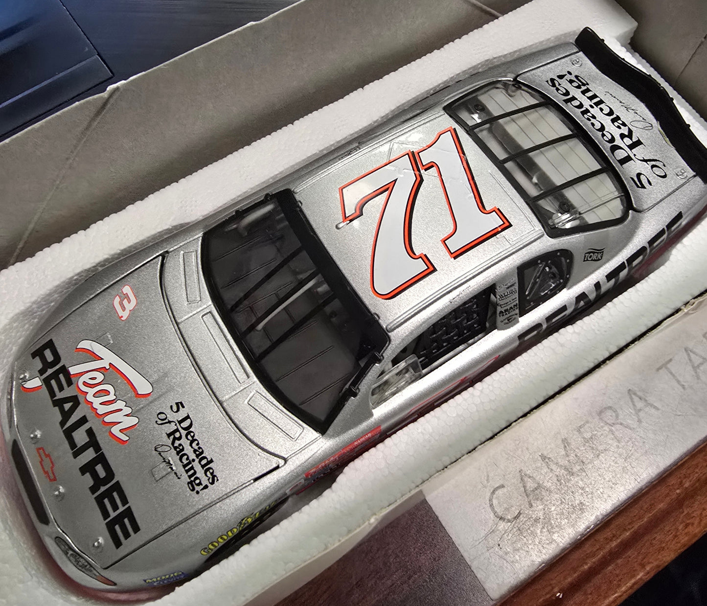 American Muscle Dave Marcis 2002 Team Real tree - Retirement 1:24 Die-cast Monte Carlo