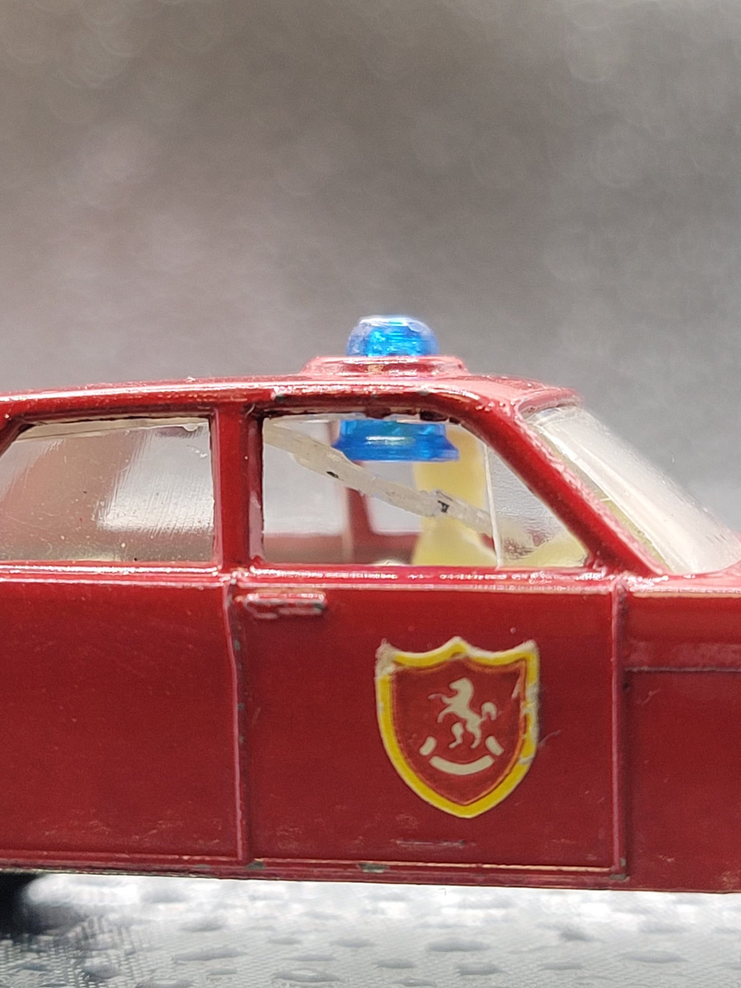 Lesney Matchbox No. 59 Ford Galaxie Fire Chief Vehicle Made in England (Very Good condition, slight paint chipping, light mount does not sit up straight. See pictures) - House of Cars Virginia