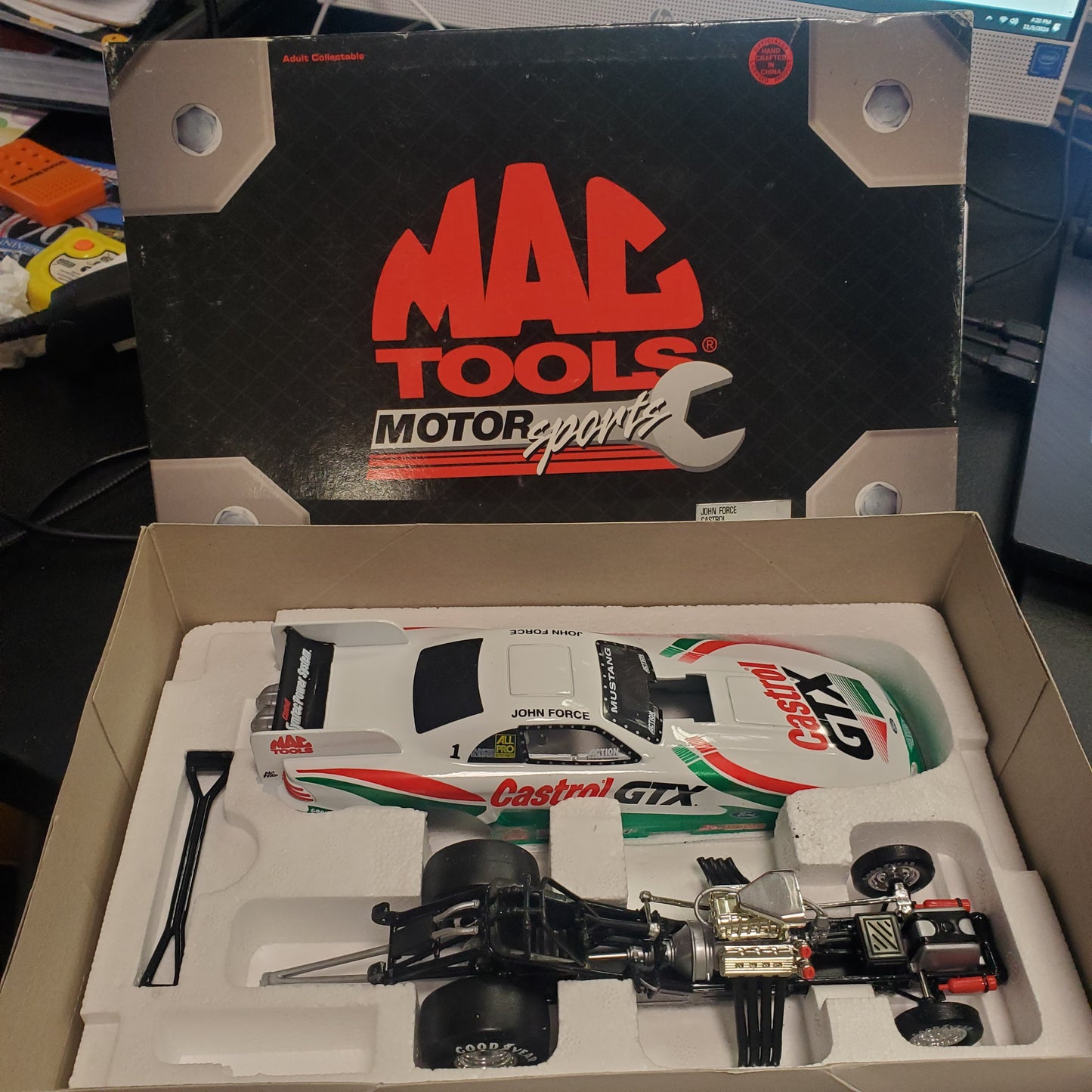 MAC TOOLS - 1997 JOHN FORCE CASTROL GTX MUSTANG FUNNY CAR - 1/24TH SCALE - House of Cars Virginia