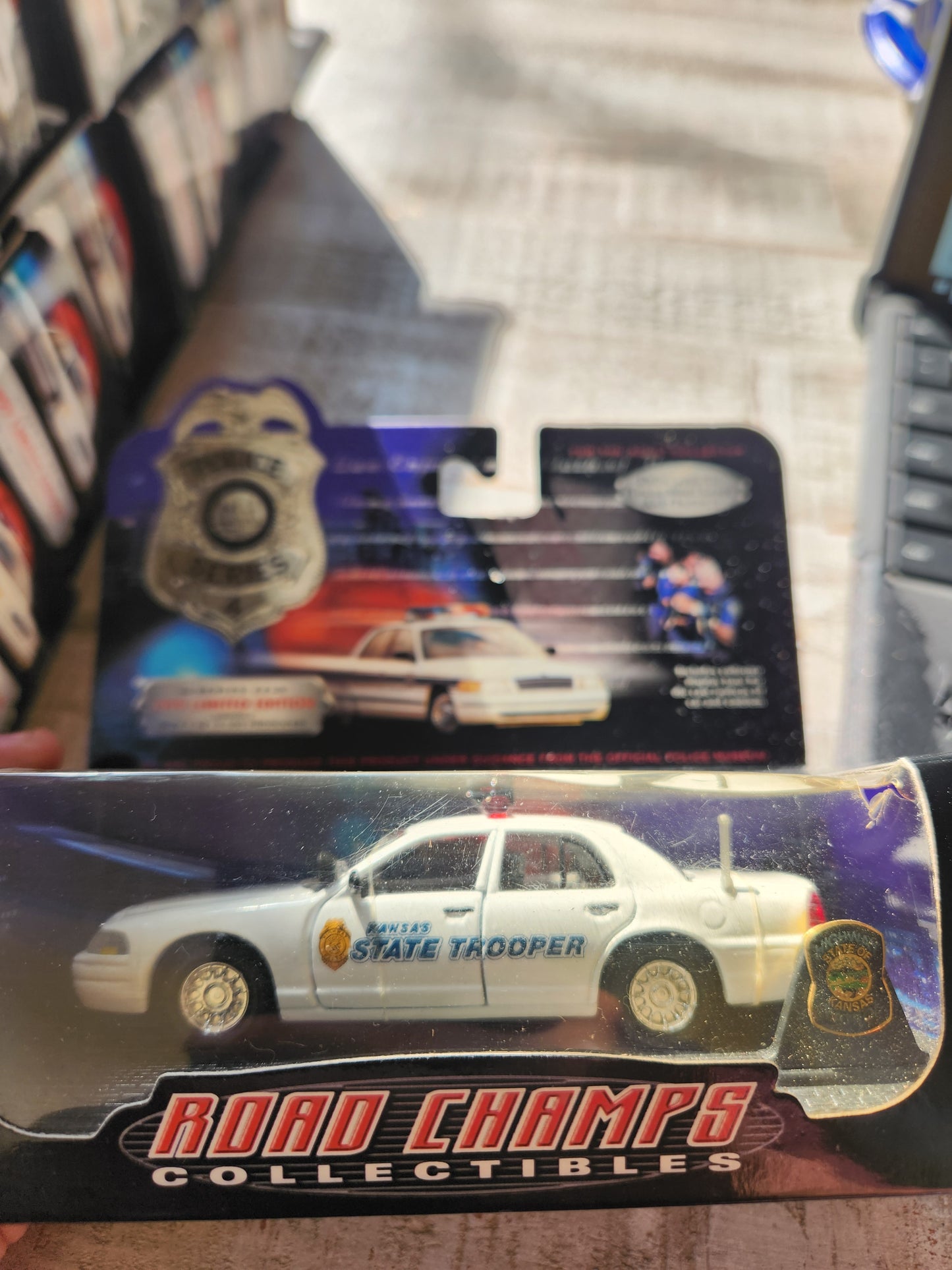Road Champs 1999 Kansas State Police Ford Crown Vic Police Car 1/43 - House of Cars Virginia