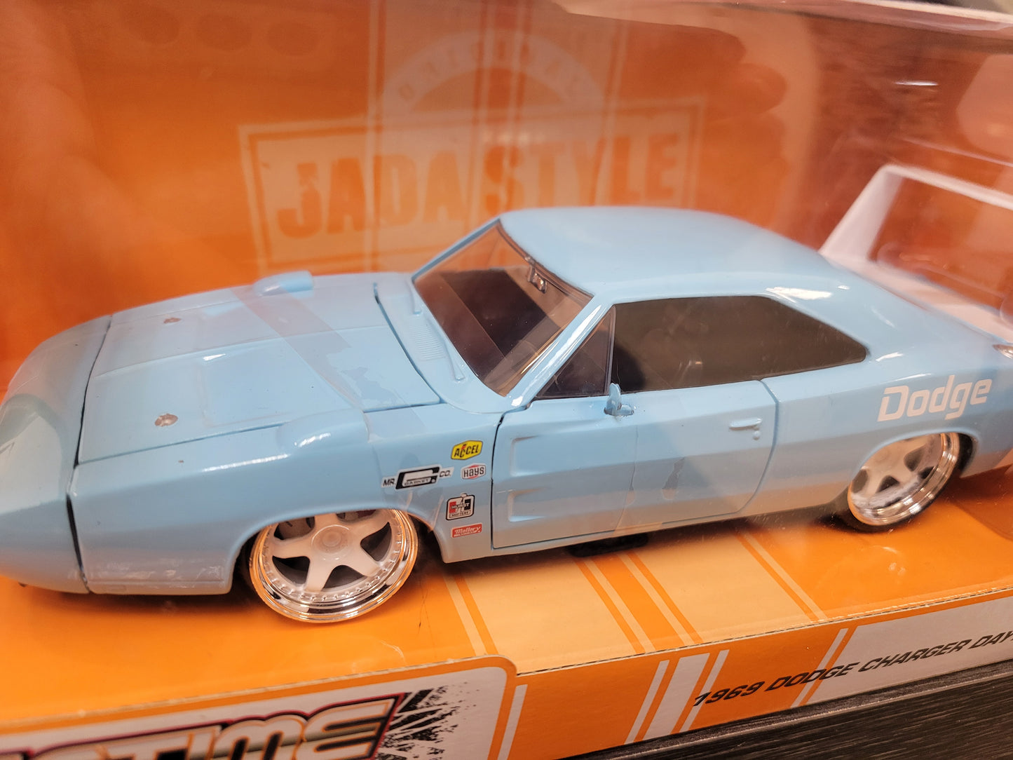 Jada Bigtime Muscle 1969 Dodge Charger Daytona 1/24