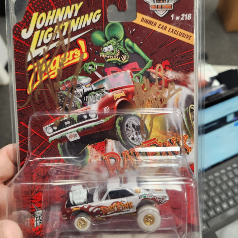 JOHNNY LIGHTNING ZINGERS RAT FINK SS CAMARO DINNER CAR 1 OF 216 WHITE LIGHTNING exlusive signed by 2 JL executives and Lee Allen - House of Cars Virginia
