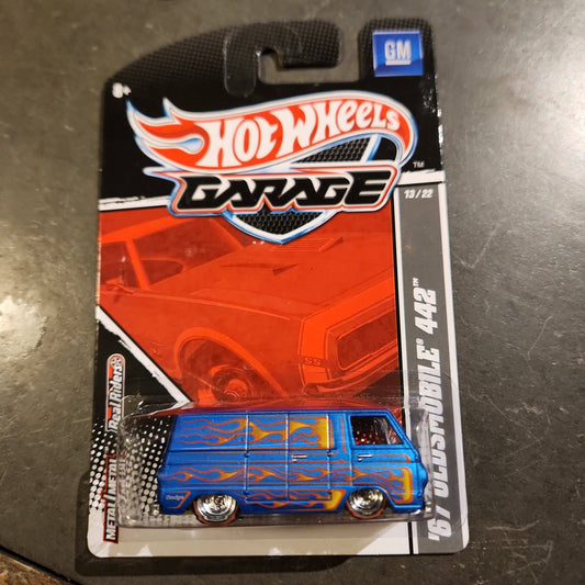 Hot Wheel Garage Dodge Van Error Car on wrong Card. - House of Cars Virginia