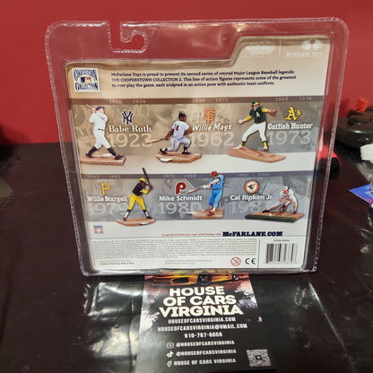 McFARLANE SPORTS PICKS COOPERSTOWN SERIES 2 CATFISH HUNTER NY YANKEES VARIANT - House of Cars Virginia