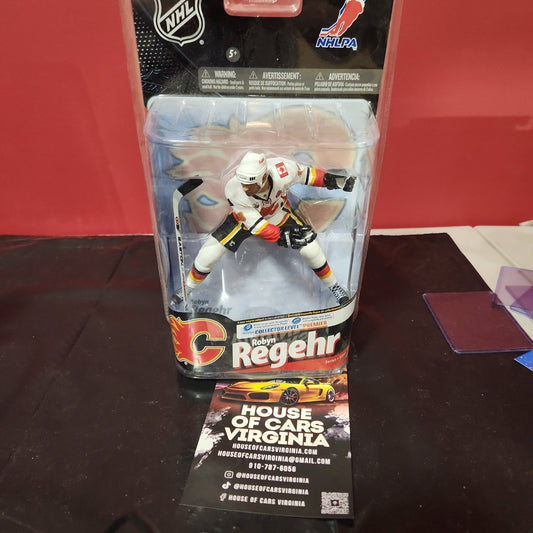 Robyn Regehr Series 24 Chase Away White Jersey NHL Flames McFarlane Figure. NIB - House of Cars Virginia