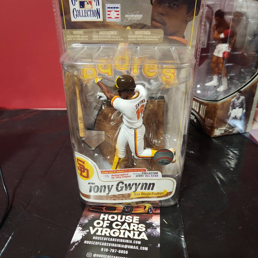 McFARLANE MLB COOPERSTOWN COLLECTION SAN DIEGO PADRES TONY GWYNN SERIES 7 FIGURE - House of Cars Virginia