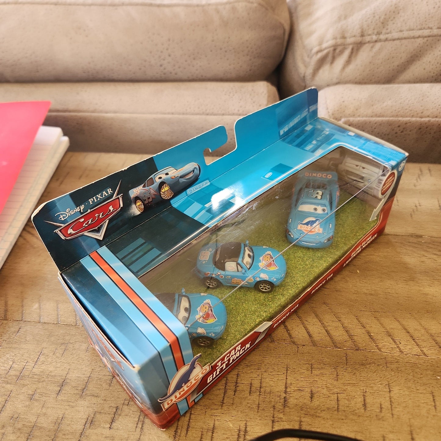 Disney Pixar Cars 3-Car Gift Pack Dinoco Mia Tia Bling Bling Lightning McQueen - House of Cars Virginia