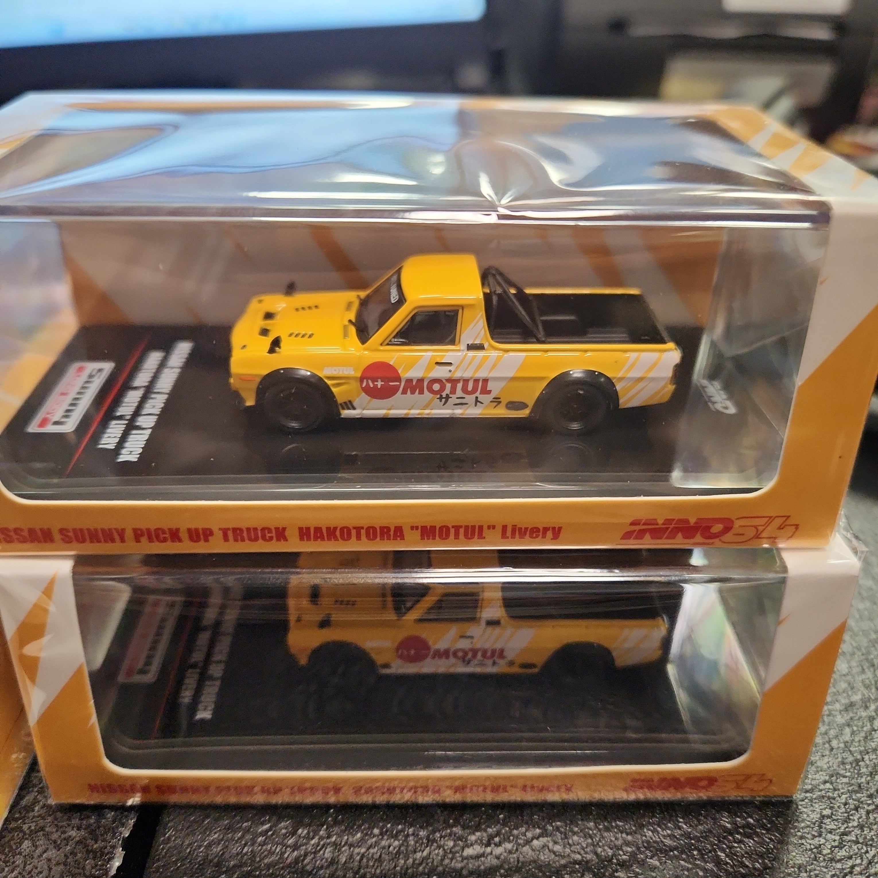 1/64 INNO64 Nissan Sunny Pick Up Turck HAKOTORA Motul Livery IN64-HKT ...