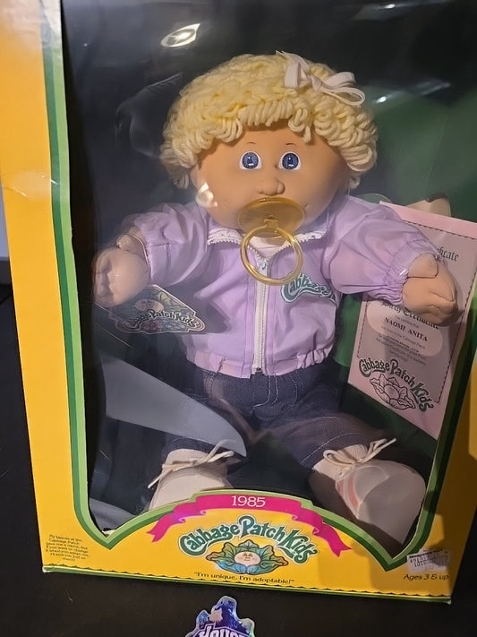 1985 Cabbage Patch Kids 3900 Naomi Anita with runners jacket VHTF Ventage - House of Cars Virginia
