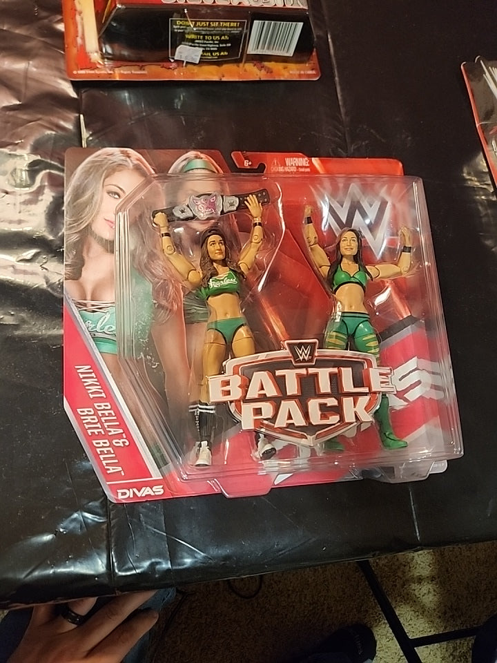 BELLA TWINS 2015 WWE NIKKI AND BRIE BELLA BATTLE PACK - House of Cars Virginia