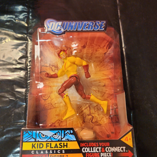 DC UNIVERSE CLASSICS  - ATOM SMASHER SERIES - WAVE 7 - FIGURE 2 - KID FLASH - House of Cars Virginia