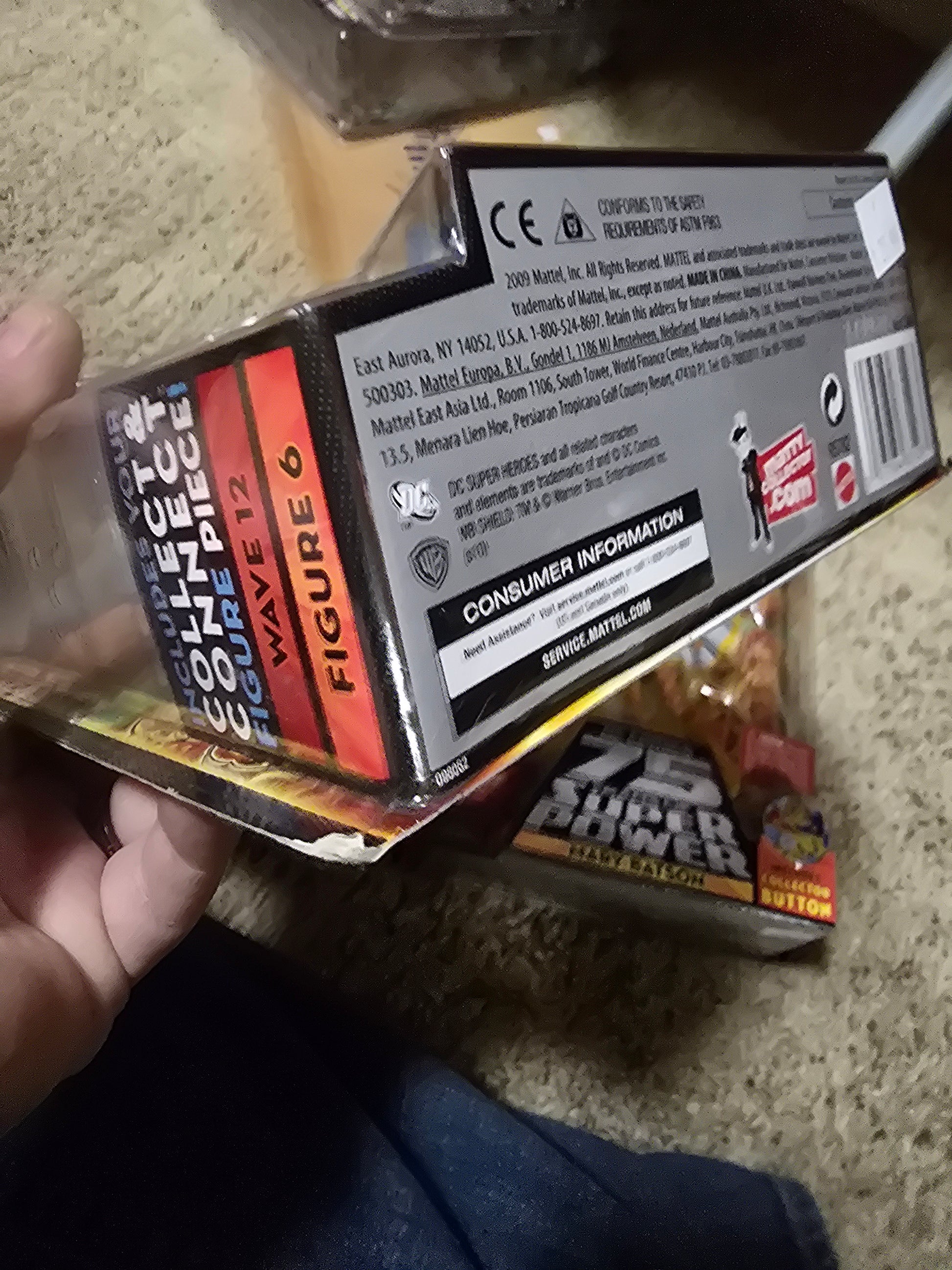 DC Universe WAVE 12 MARY BATSON White figure W Collector Button Darkseid Torso - House of Cars Virginia