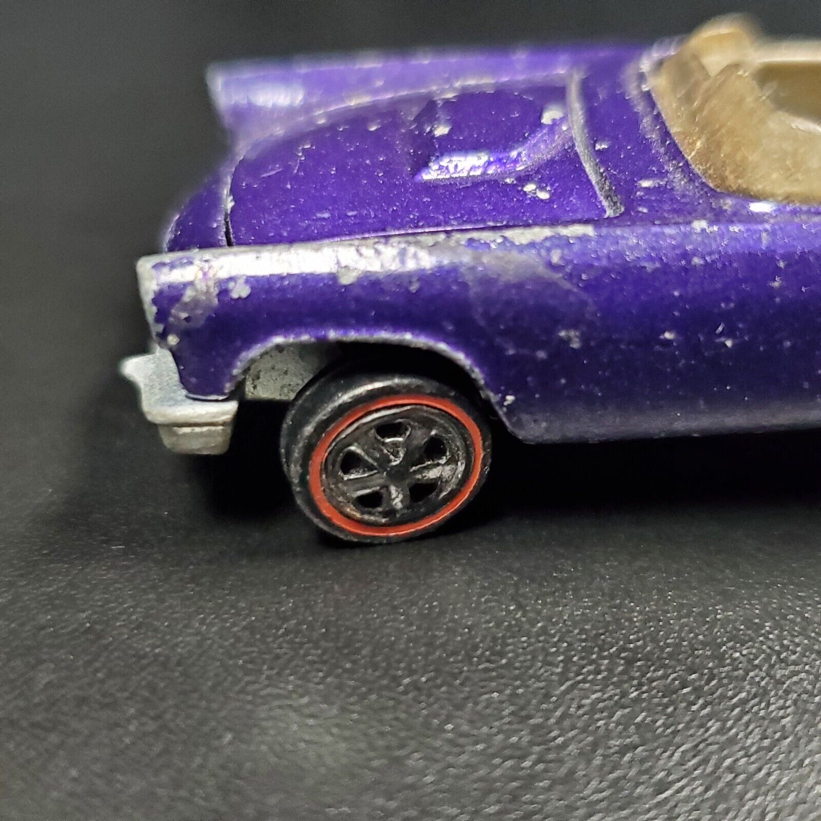 Hot Wheels Redline 1968 Classic 57 T-Bird PURPLE w/brown interior Unrestored Original Loose Car - House of Cars Virginia