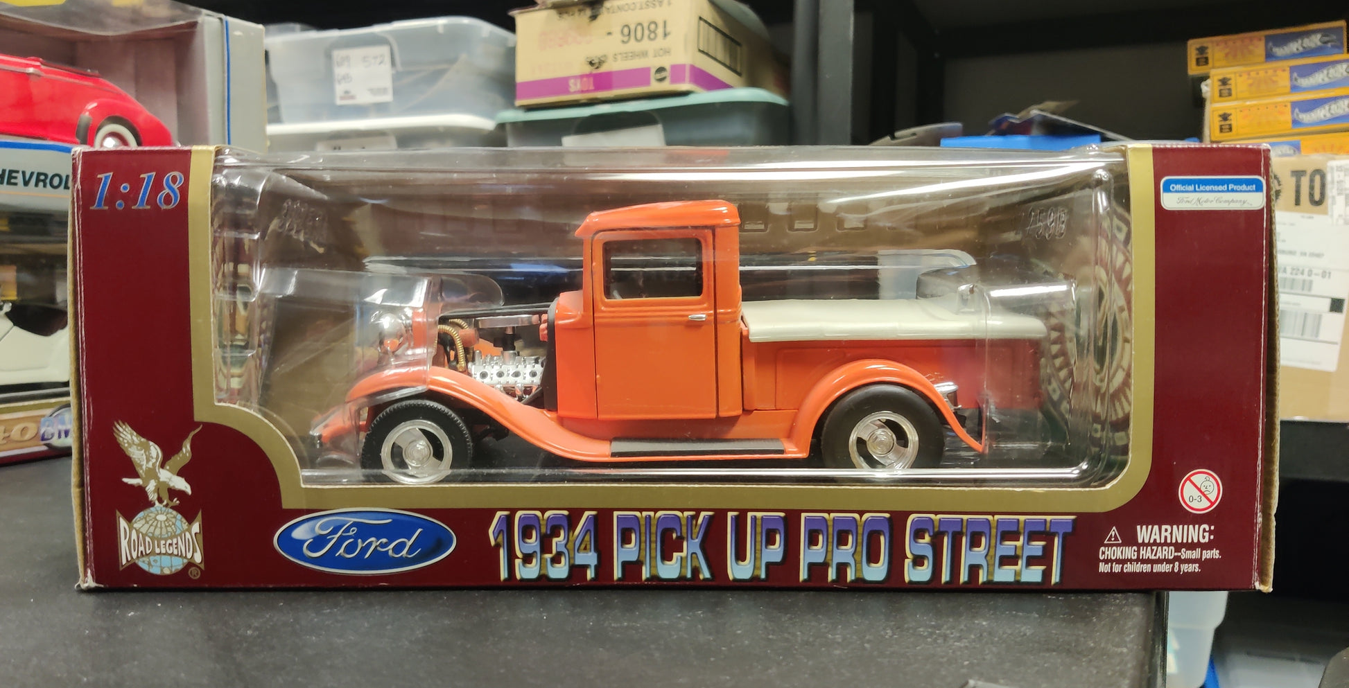 1.18 Road Legends collection die cast metal Ford 1934 Pick Up Pro Street 