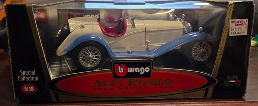 Burago Special Collection 1:18 Alfa Romeo 2300 Spider 1932
