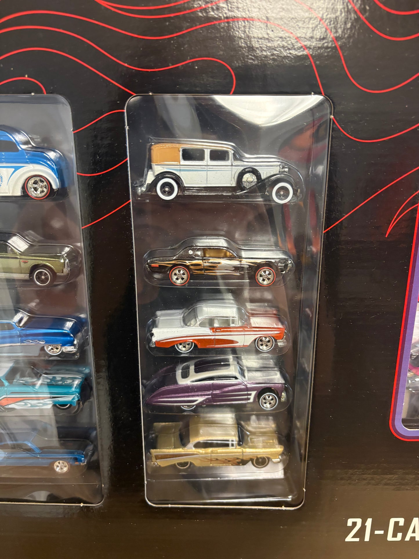 Hot Wheels 2009 Larry's Garage 21-Car Collection Box Set (See Description)