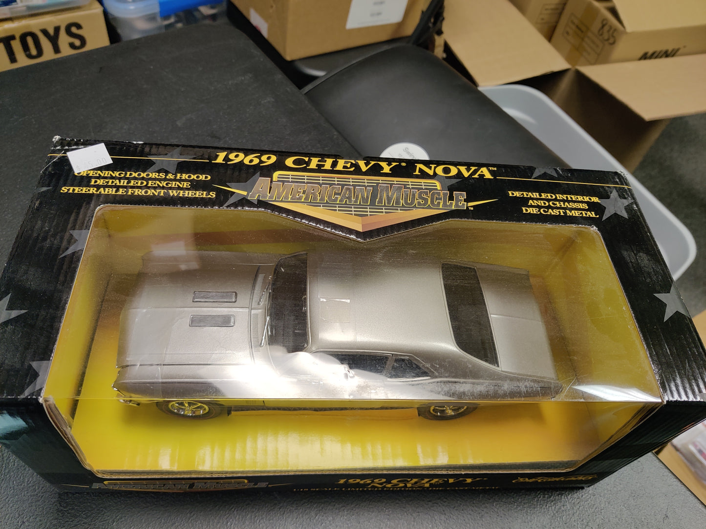 1.18 metal American Muscle 1969 Chevy Nova ERTL Collectibles 
