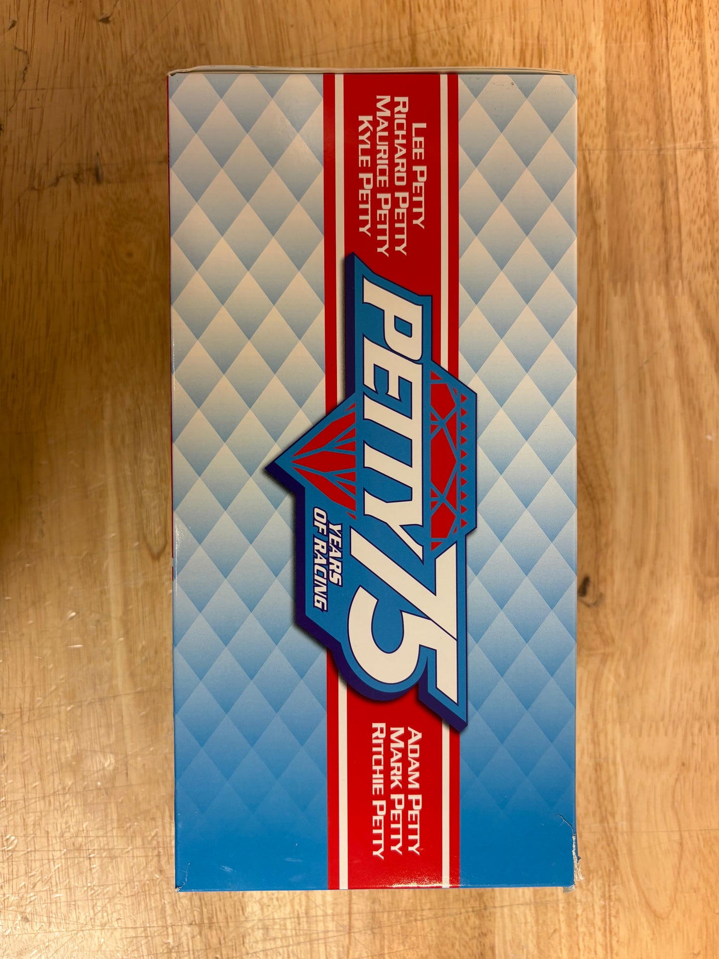 Action Racing Collectables 1:24 Petty Family 75th Anniversary 2024 Camaro ZL1 Diamond Finish 1 of 504 (Damaged Box)