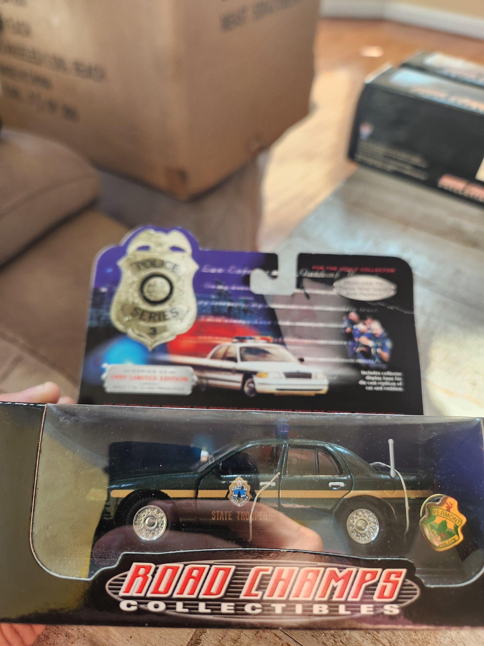 Road Champs 1999 Vermont State Police Ford Crown Vic Police Car 1/43 - House of Cars Virginia