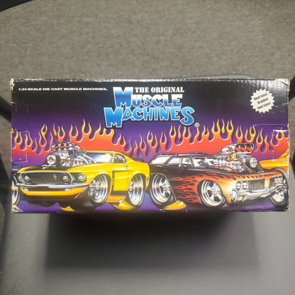 Muscle Machines 1:24 '57 Chevy - Blue and White 002 - House of Cars Virginia