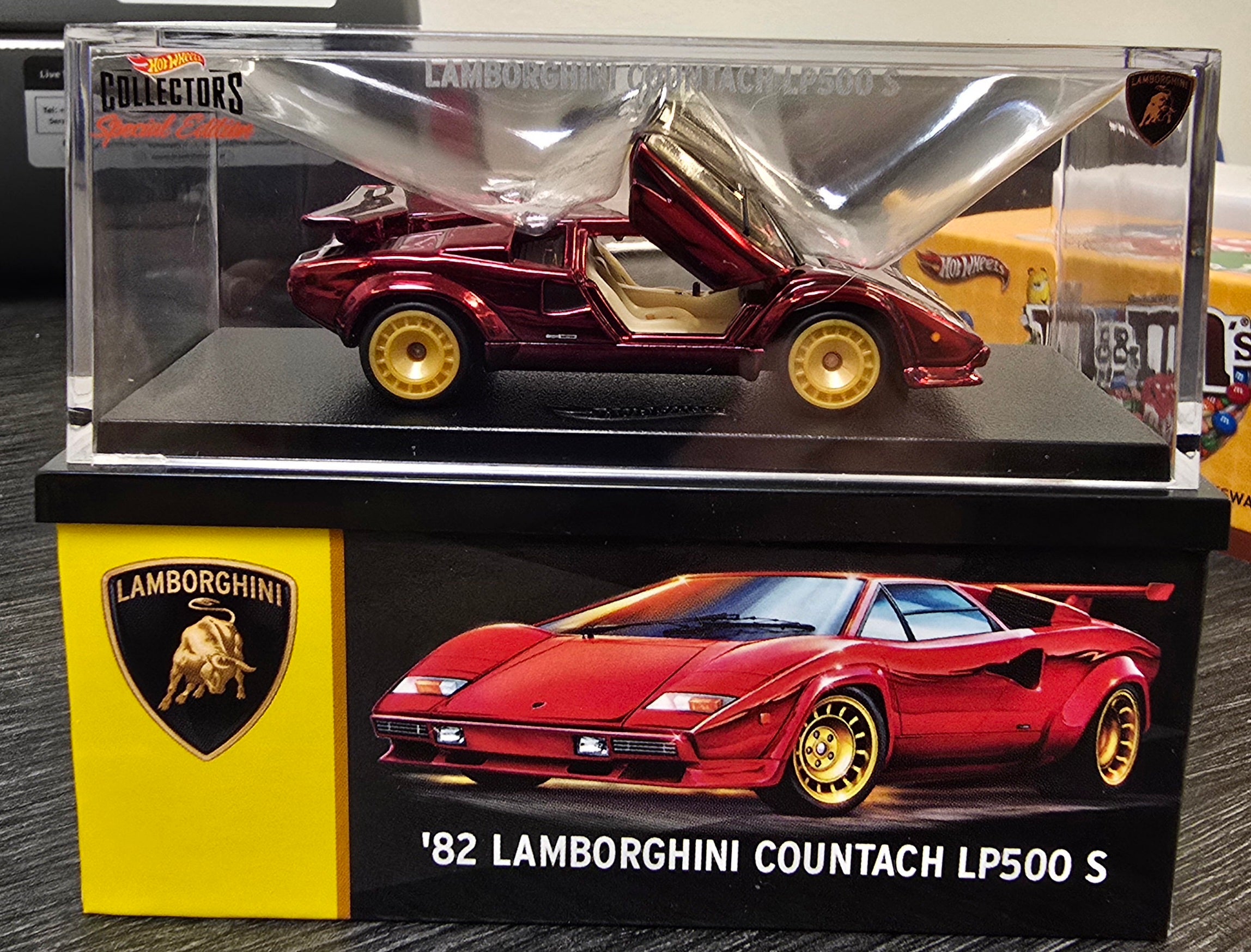 Hot Wheels Red Line Club Lamborghini Countach LP500 S #02742/12500