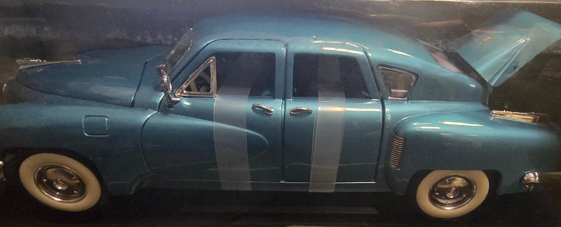 1948 Tucker Torpedo 1:18 Die-Cast Metal Series Signature Blue - House of Cars Virginia