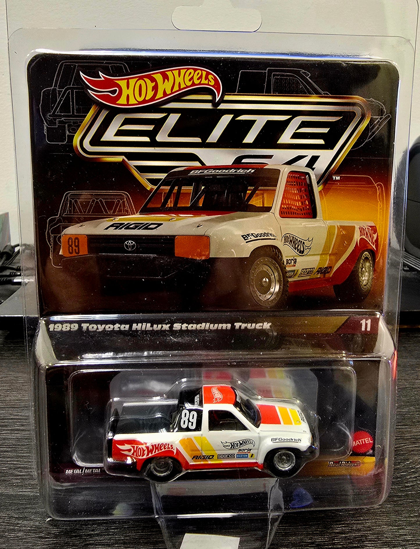 Hot Wheels Elite 64 1989 Toyota Helix Stadium truck