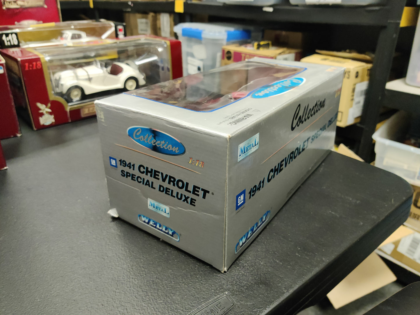 1.18 Welly metal 1941 Chevrolet Special Deluxe 