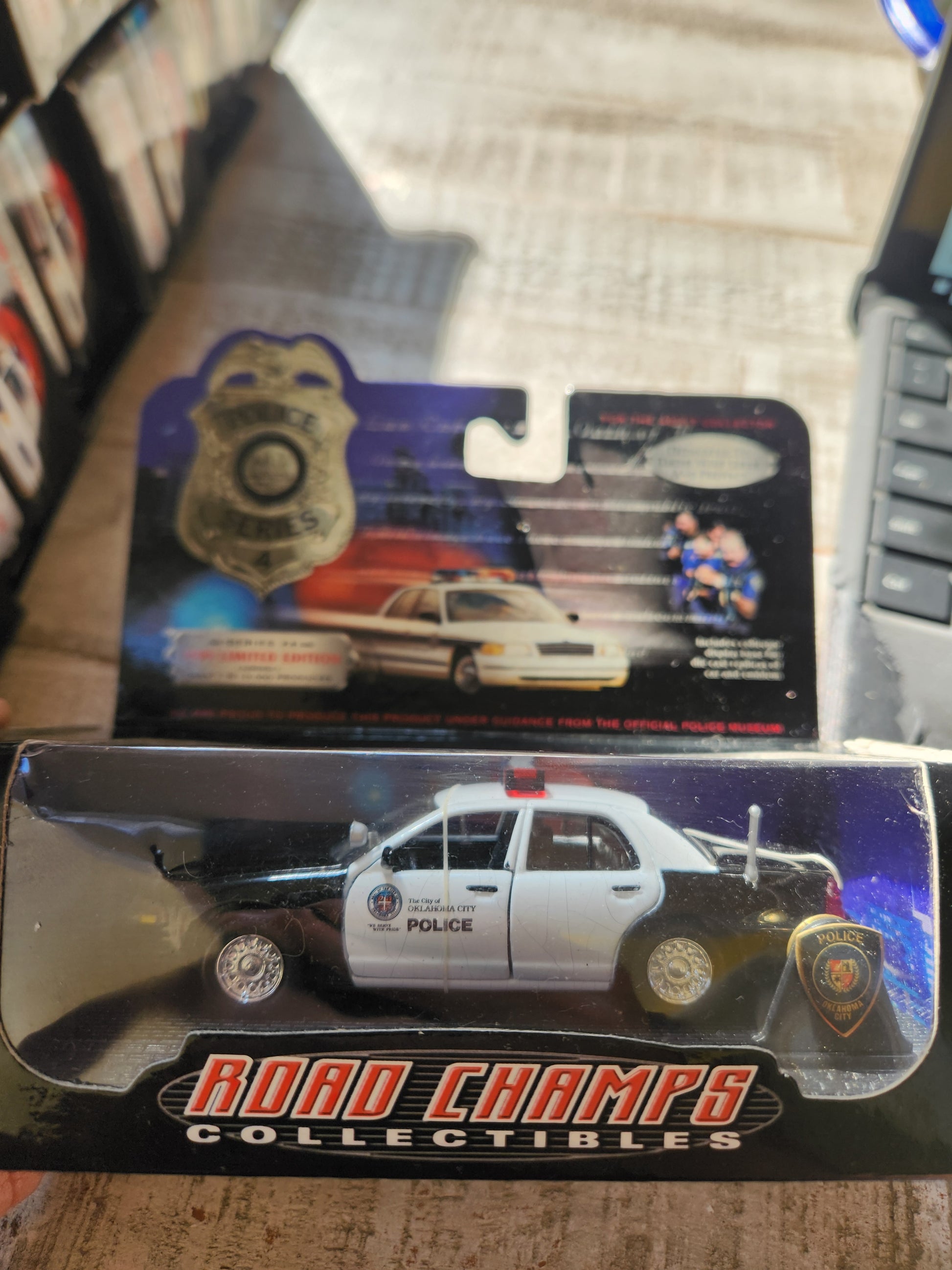 Road Champs 1999 Oklahoma City Police Ford Crown Vic Police Car 1/43 - House of Cars Virginia