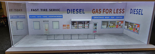 Moreart American-style Gas Station diorama - House of Cars Virginia