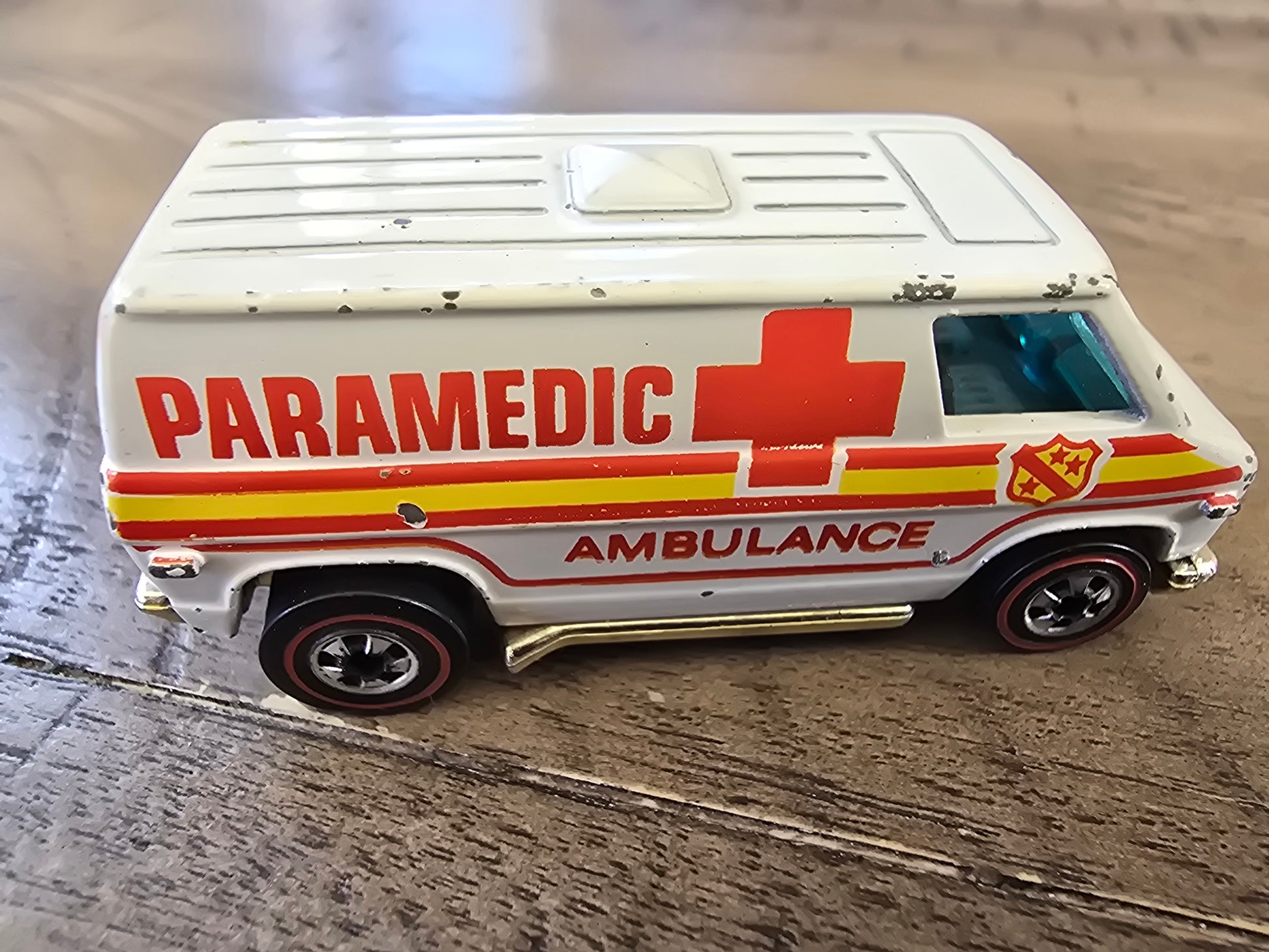 1974 Hot Wheels Redline Super Van Paramedic Ambulance - House of Cars Virginia