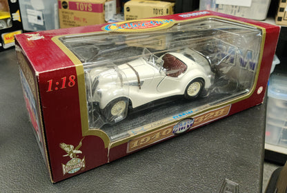 1.18 Collection Die Cast Metal Road Legends 1940 BMW 328