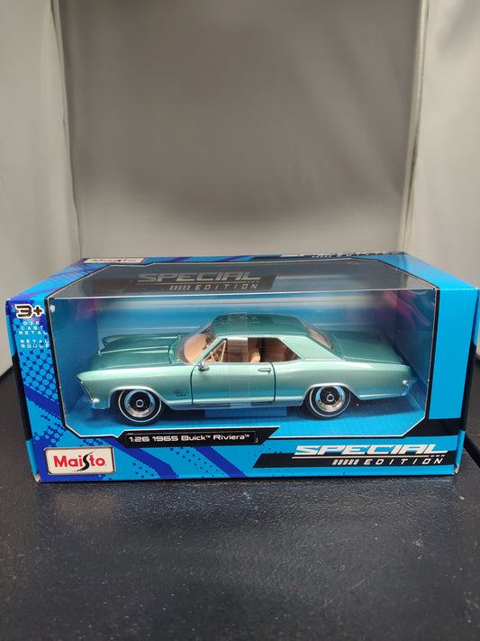 Maisto 1:26 1965 Buick Riviera - Special Edition - House of Cars Virginia