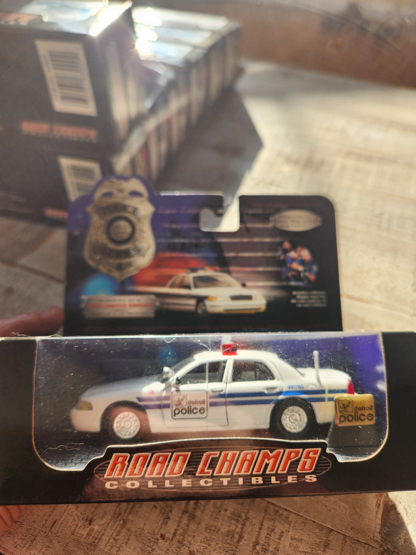 Road Champs 1999 detroit  Police Ford Crown Vic Police Car 1/43 - House of Cars Virginia
