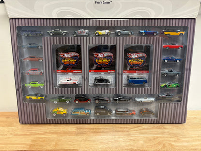 Hot Wheels 2010 Wayne's, Larry's, and Phil's Garage 30-Car Set (See Description)