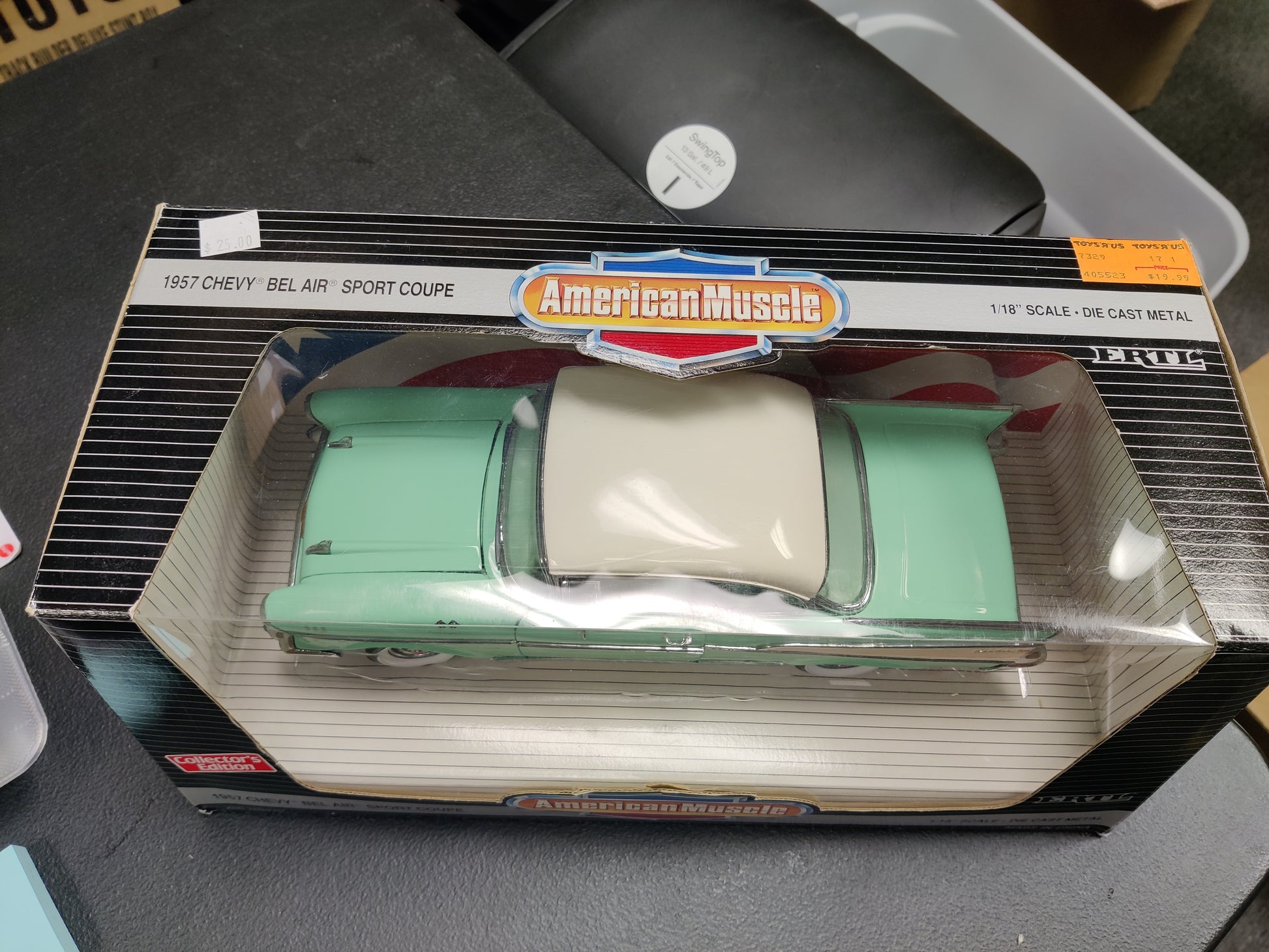 1.18 metal  American Muscle 1957 Chevy Bel Air Sport Coupe 