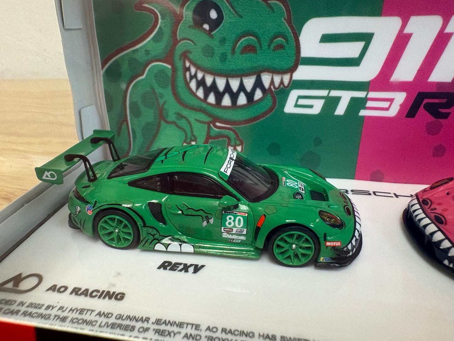 Star Race 1:64 AO Racing Rexy and Roxy 2-pack Limited Edition #696/999
