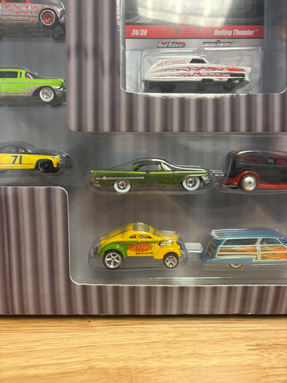 Hot Wheels 2010 Wayne's, Larry's, and Phil's Garage 30-Car Set (See Description)