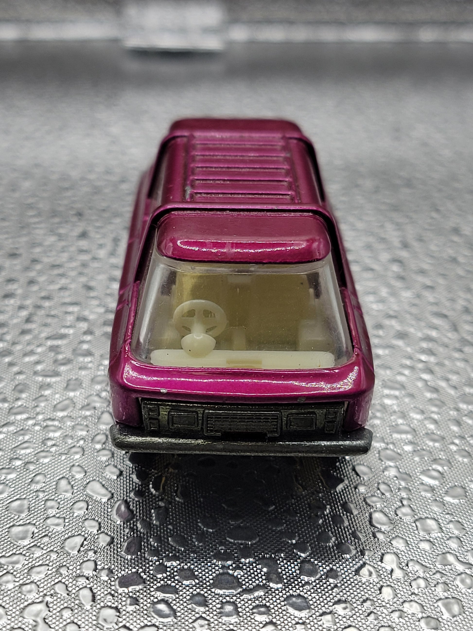 Lesney Matchbox No.22 Freeman Inter-city Commuter 1970 Made in England (Near mint condition, slight paint chipping. See pictures) - House of Cars Virginia