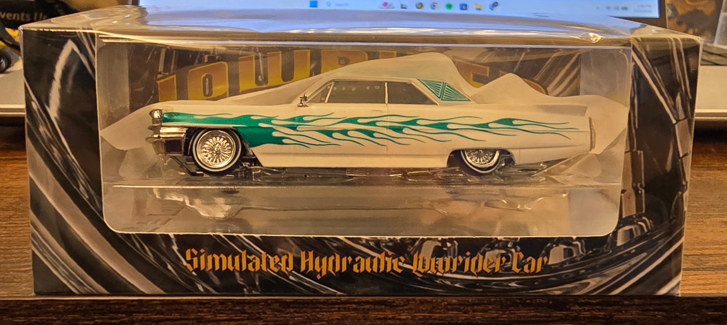 97M Cadillac Coupe DeVille-w/adjustable suspension -white international diecast